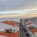 Sea View & Old Town Walk * Αλμπουφέιρα