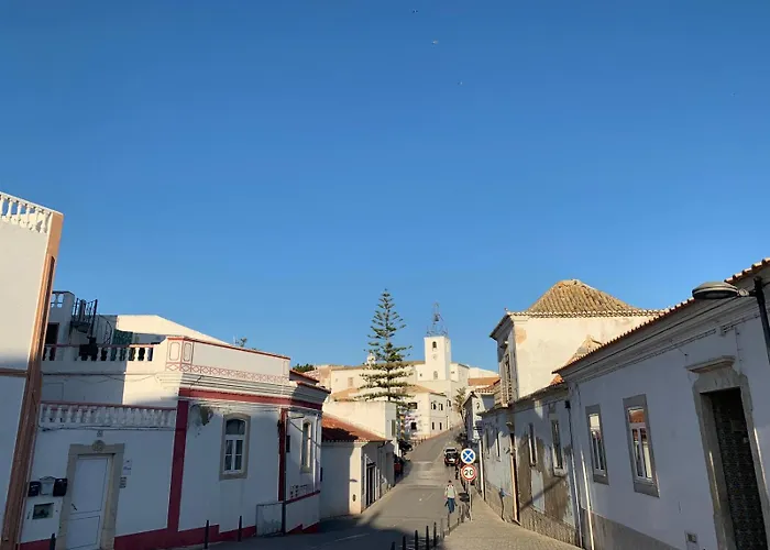 Albufeira Sea View Beach & Old Town Walk