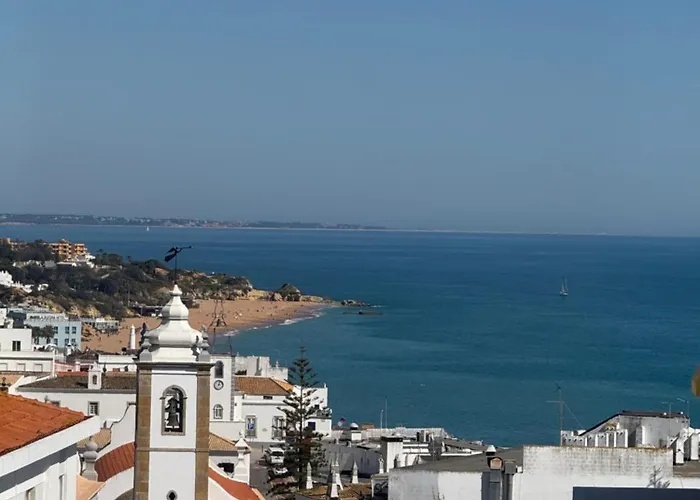 Albufeira Sea View Beach & Old Town Walk *