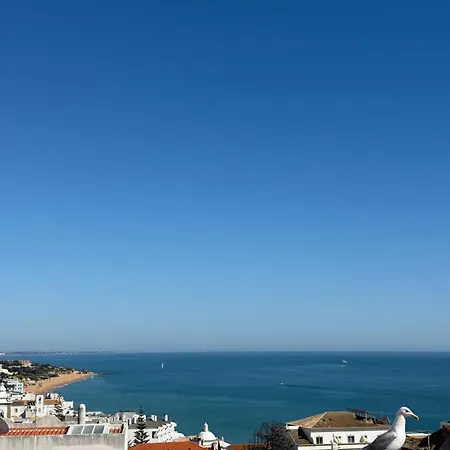 Daire Sea View & Old Town Walk *